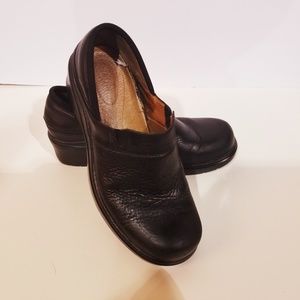 Ariat Santa Cruz Black Leather Casual Slip on Clog